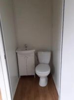 CONTENEDOR OFICINA 21 M2 CON WC - Imagen 6